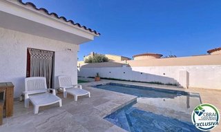 Chalet en venta en Empuriabrava en Castelló d´Empúries
