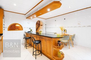 Casa adosada en venta en Les Arenes - La Grípia  Can Montllor en Terrassa