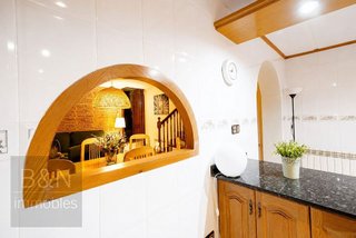 Casa adosada en venta en Les Arenes - La Grípia  Can Montllor en Terrassa