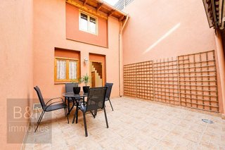 Casa adosada en venta en Les Arenes - La Grípia  Can Montllor en Terrassa