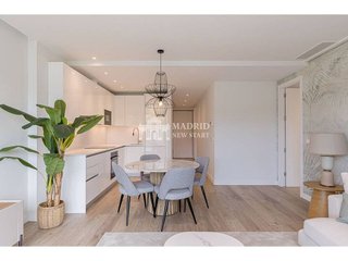 Piso en alquiler en Peñagrande en Madrid