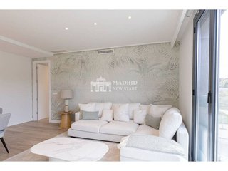 Piso en alquiler en Peñagrande en Madrid