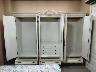 Armario Rococo Beige y Dorado 255x210cm