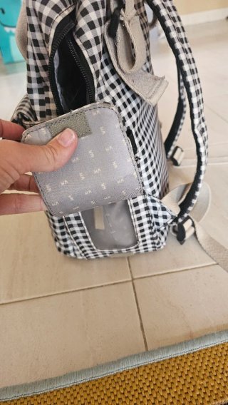 Mochila Walking Mum cuadros blanco y negro