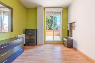 Piso en venta en Zubia (La)