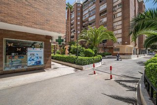 Piso en venta en Cervantes en Granada