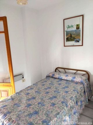 Piso en venta en Huelma