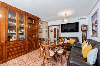 Piso en venta en Benalúa en Alicante