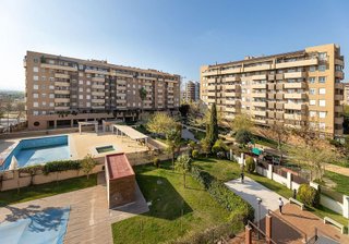 Piso en venta en Camino de Ronda - Rosaleda en Granada
