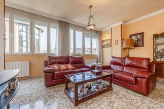 Piso en venta en Camino de Ronda - Rosaleda en Granada