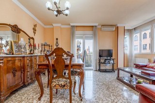 Piso en venta en Camino de Ronda - Rosaleda en Granada