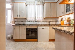 Piso en venta en Camino de Ronda - Rosaleda en Granada