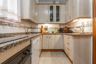 Piso en venta en Camino de Ronda - Rosaleda en Granada