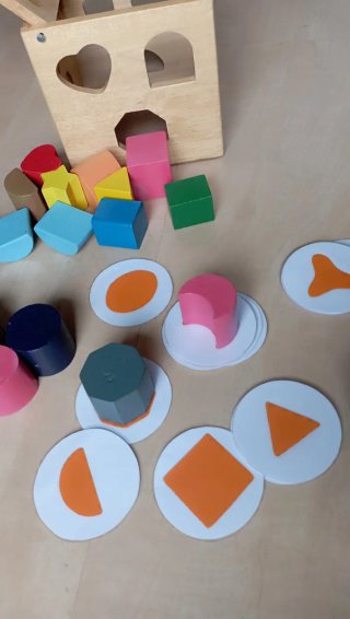Caja Montessori Madera Bloques Formas