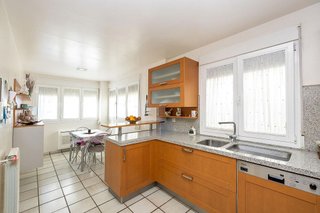 Chalet en venta en Zubia (La)