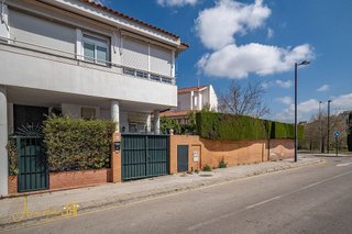 Casa adosada en venta en Cerrillo de Maracena - Periodistas en Granada