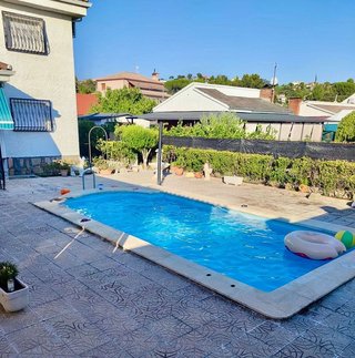 Chalet en venta en Calalberche en Santa Cruz del Retamar