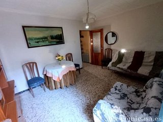Chalet en venta en Linares