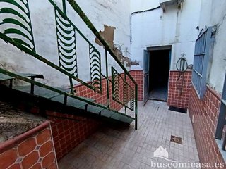Chalet en venta en Linares