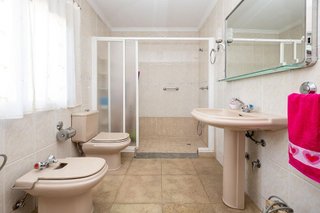 Chalet en venta en Zubia (La)
