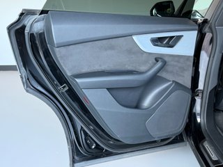 Audi Q8 50 TDI 210kW Black L quattro tiptronic