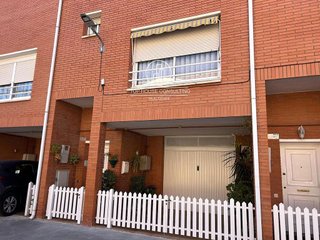 Casa adosada en venta en Arenys de Mar