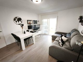 Piso en venta en Singuerlín - Can Franquesa - Les Oliveres en Santa Coloma de Gramanet