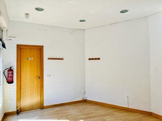 Local comercial en alquiler en San José - Buenos Aires en Pinto
