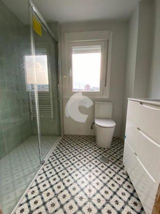 Piso en venta en As Lagoas en Ourense