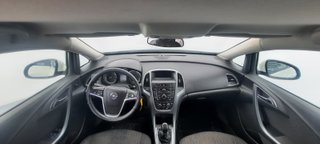 Opel Astra 2012