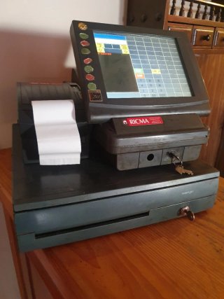 Registradora Táctil RICMA