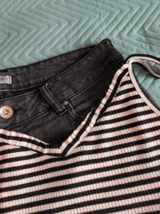 Conjunto: Camiseta y Pantalón Corto Mujer