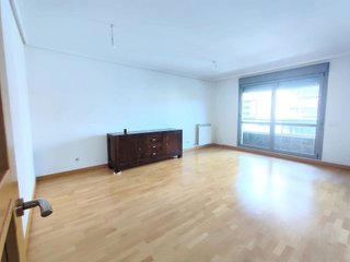 Piso en venta en Cascajos - Piqueras en Logroño