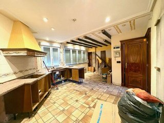 Piso en venta en Plaza España - Villa Pilar - Reyes Católicos - Vadillos en Burgos