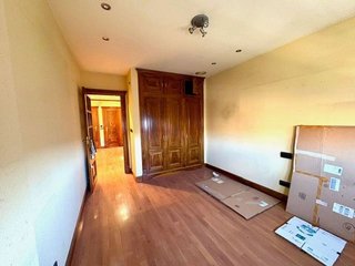 Piso en venta en Plaza España - Villa Pilar - Reyes Católicos - Vadillos en Burgos
