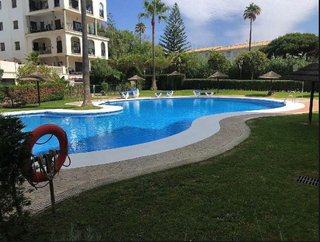 Piso en venta en Puerto de la Duquesa en Manilva