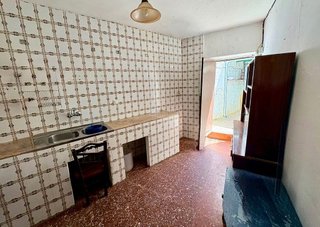 Casa adosada en venta en Torreperogil