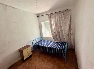 Casa adosada en venta en Torreperogil