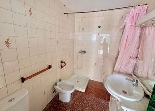 Casa adosada en venta en Torreperogil
