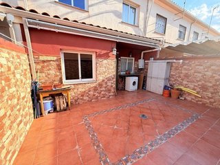 Casa adosada en venta en Canals