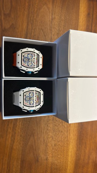 Relojes de Diseño Blanco y Naranja