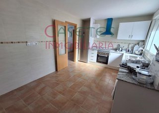 Casa adosada en venta en Monserrat