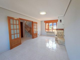 Chalet en venta en Laguna de Duero