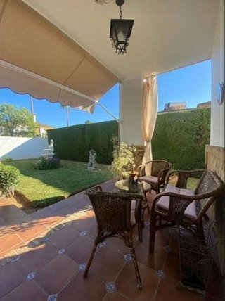 Chalet en venta en Montequinto en Dos Hermanas