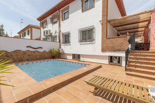 Casa pareada en venta en Gójar