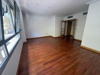 Piso en venta en Santa Rosa - Valdeolleros en Córdoba