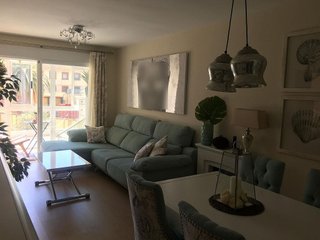Piso en venta en Zona Muelle - Extrarradio  en Ceuta