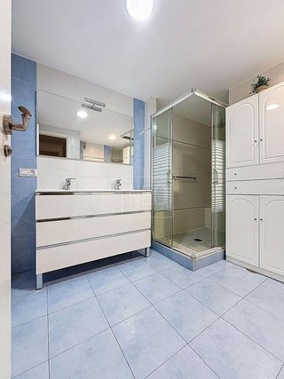 Piso en venta en Cervantes en Granada
