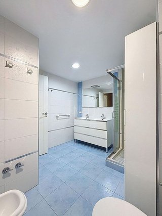 Piso en venta en Cervantes en Granada