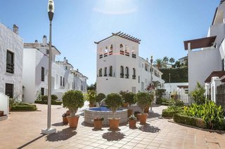 Piso en venta en Nueva Andalucía centro en Marbella